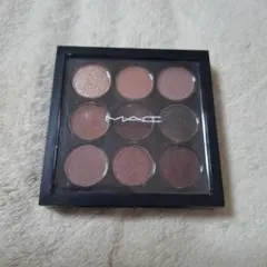 MAC Burgundy Times Nine アイシャドウパレット