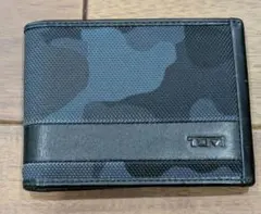 TUMI トゥミ　カモフラージュ柄　二つ折り財布　札入れ　カードケース　迷彩のサムネイル