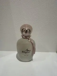 Salvatore Ferragamo Amo Per Lei 香水のサムネイル
