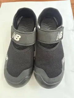 New Balance ブラック サンダル　21cm