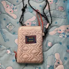 チチカカスマホショルダーバッグ