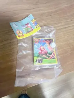 こびとづかん 豆本キーホルダー ガチャ　こびと桃がたり