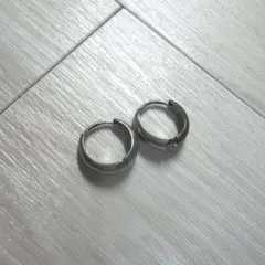 シンプル フープピアス シルバーカラー