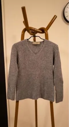 BEAUTY&YOUTH グレー Vネックセーター