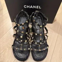 VALENTINO スタッズ ウェッジソール サンダル ブラックのサムネイル