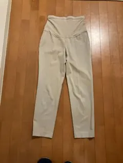 ユニクロ　スマートアンクルマタニティパンツ