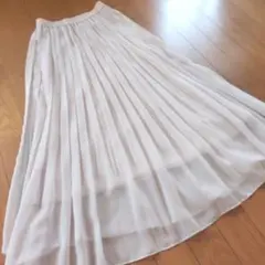 ユニクロ プリーツ ロングスカート アイボリー