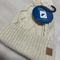 nice day ケーブル編み ニット帽子 ポンポン付き