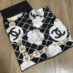 【未使用】CHANEL カメリア マフラー CHANEL - CHANEL カメリア マフラーの通販 by jen｜シャネルならラクマ
