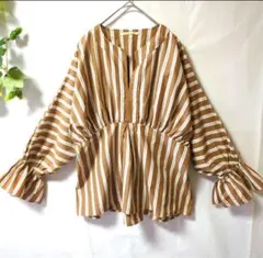 2025年最新】ヌキテパ ブラウスの人気アイテム - メルカリ