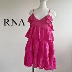RNA アイレットレースラッフルワンピース　ティアード　レースキャミ　ピンクのサムネイル