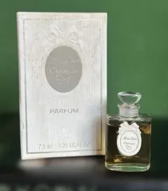 ディオール　ミスディオール　パルファム 7.5ml MISS DIOR