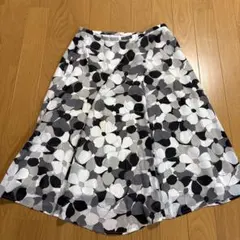 3can4on フラワープリント フレアスカート サイズ2のサムネイル