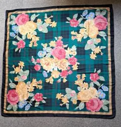 最終値下げ❗花柄　 緑　大判 スカーフ　イタリア製　アクセサリー　リメイク地