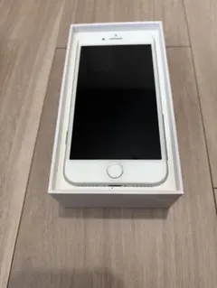 iPhone 8 64GB シルバー 箱・付属品あり