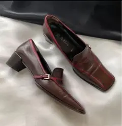 美品Pradaプラダレザー スクエアトゥ ローファーパンプス36.5