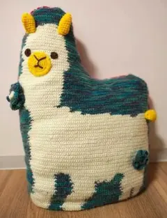 ハンドメイド　クッション　アルパカ ぬいぐるみ 白　あみぐるみ　巨大　かぎ針編み