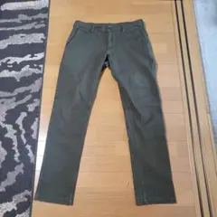 UNIQLO スキニーフィットチノ2wayストレッチ　カーキ