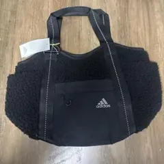新品タグ付　アディダス　モコモコ　ボア　トートバッグ　adidas 黒　ブラック