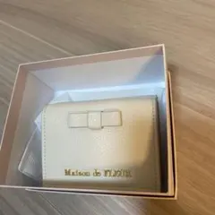 メゾンドフルール　リボンウォレット　財布　ピンクベージュ