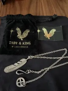 タディ&キング　フェザーネックレスセット ★お値下げ可能★ 2026年最新】tady king フェザー 特大の人気アイテム - メルカリ