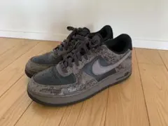 【NIKE AIR FORCE 1】スネーク柄 スニーカー 28.5cmのサムネイル