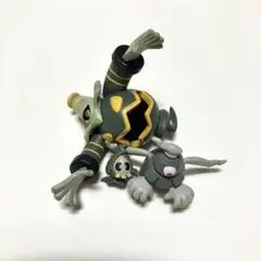 立体ポケモン図鑑　ヨノワール　サマヨール　ヨマワル