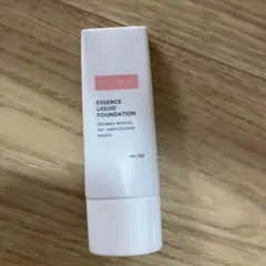 トゥベール　エッセンス　リキッドファンデーション　オークル