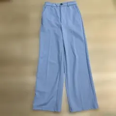 GU ライトブルー ワイドパンツ センタークリース