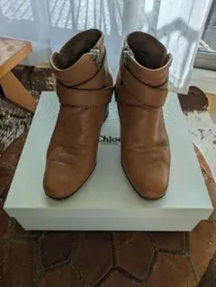 Chloé ショートブーツ 中ヒール　size36のサムネイル