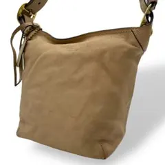 Item thumbnail for item 93a1117e-9cde-4b98-82ac-cf061455e9ef