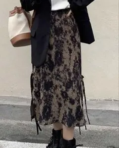 プリーツロングスカート