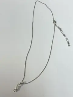 3ストーンネックレス シルバーカラー
