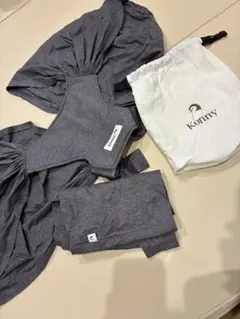 Konny Baby Carrier FLEX チャコール