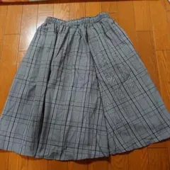 CECIL McBEE　スカート