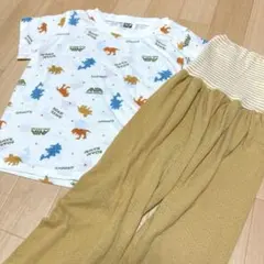 アニア　アニマルアドベンチャー　パジャマ　半袖　tシャツ 長ズボン110サイズ