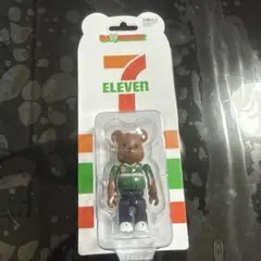 セブンイレブン　ベアブリックのサムネイル