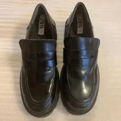 ZARA ローファー ブラック サイズ37のサムネイル