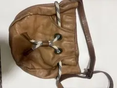 牛皮ショルダーバッグ
