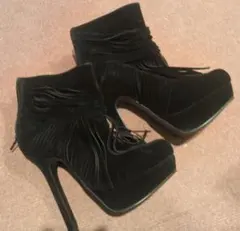 フリンジ付きスエードハイヒール ブラック