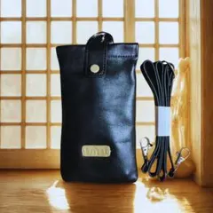 本革　スマホポーチ　 ミニマルな本革ポシェットでスマホ・ICカードがすっきり