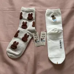 メラニー　モール総柄ソックス　刺繍ソックス　靴下屋　ミッフィーコラボ　2足セットのサムネイル