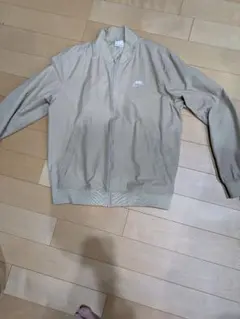 Nike ベージュ ジップアップジャケット　ma1
