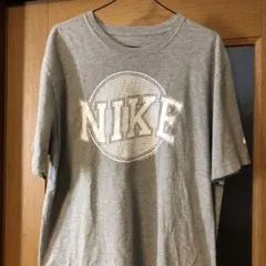 NIKE グレー Tシャツ