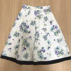 アプワイザーリッシェ 花柄フレアスカート サイズ1