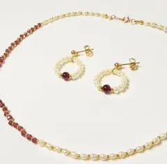 ネックレスピアスセット　極小淡水パール　真珠　ガーネット　14kgf バイカラー