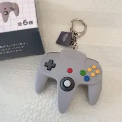 ニンテンドーミュージアム　Nintendo 64 コントローラー型キーホルダー