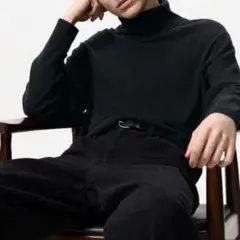 UNIQLO カシミヤタートルネックセーター