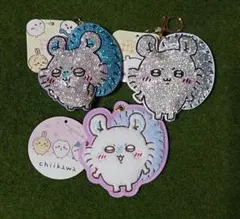 ちいかわ　モモンガ ラインストーンキーホルダー もこもこサガラ刺繍キーホルダー