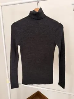 【美品✨】エクストラファインメリノリブタートルネックセーター UNIQLO
